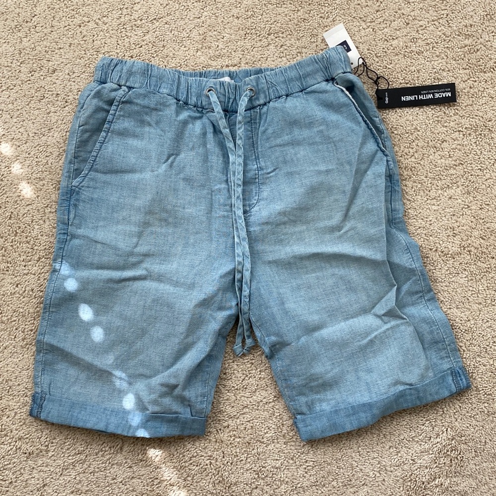 GAP shorts